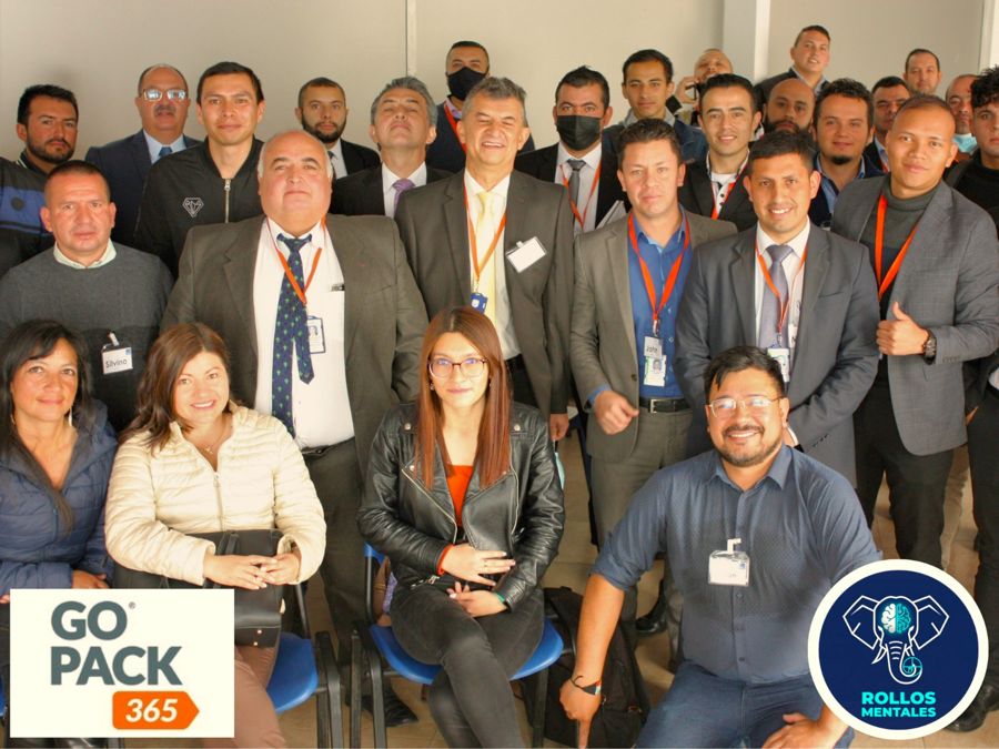 Equipo de GoPack 365 en un taller de Rollos Mentales