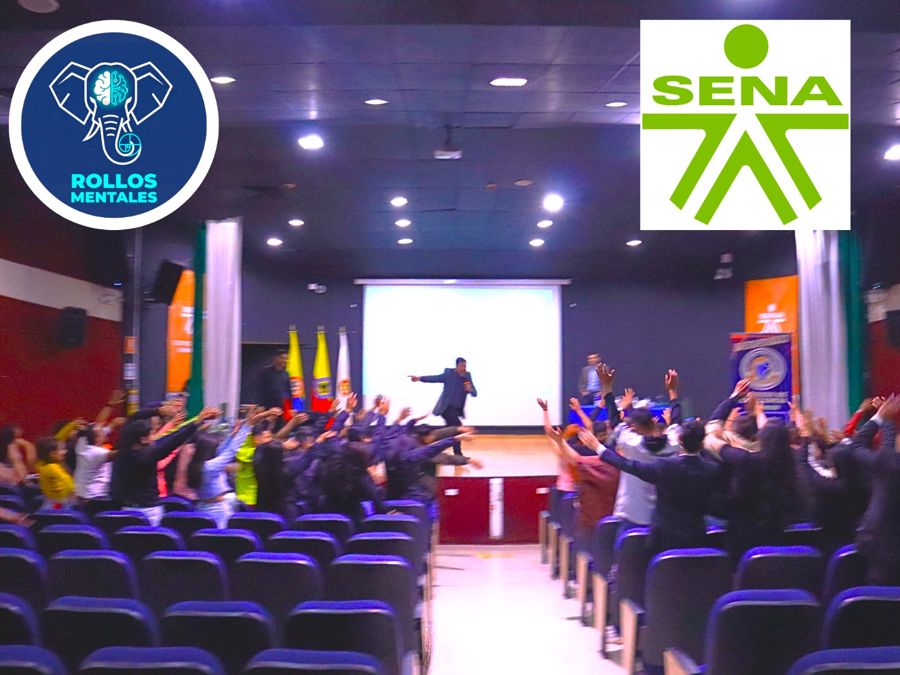 Equipo de SENA en un taller de Rollos Mentales
